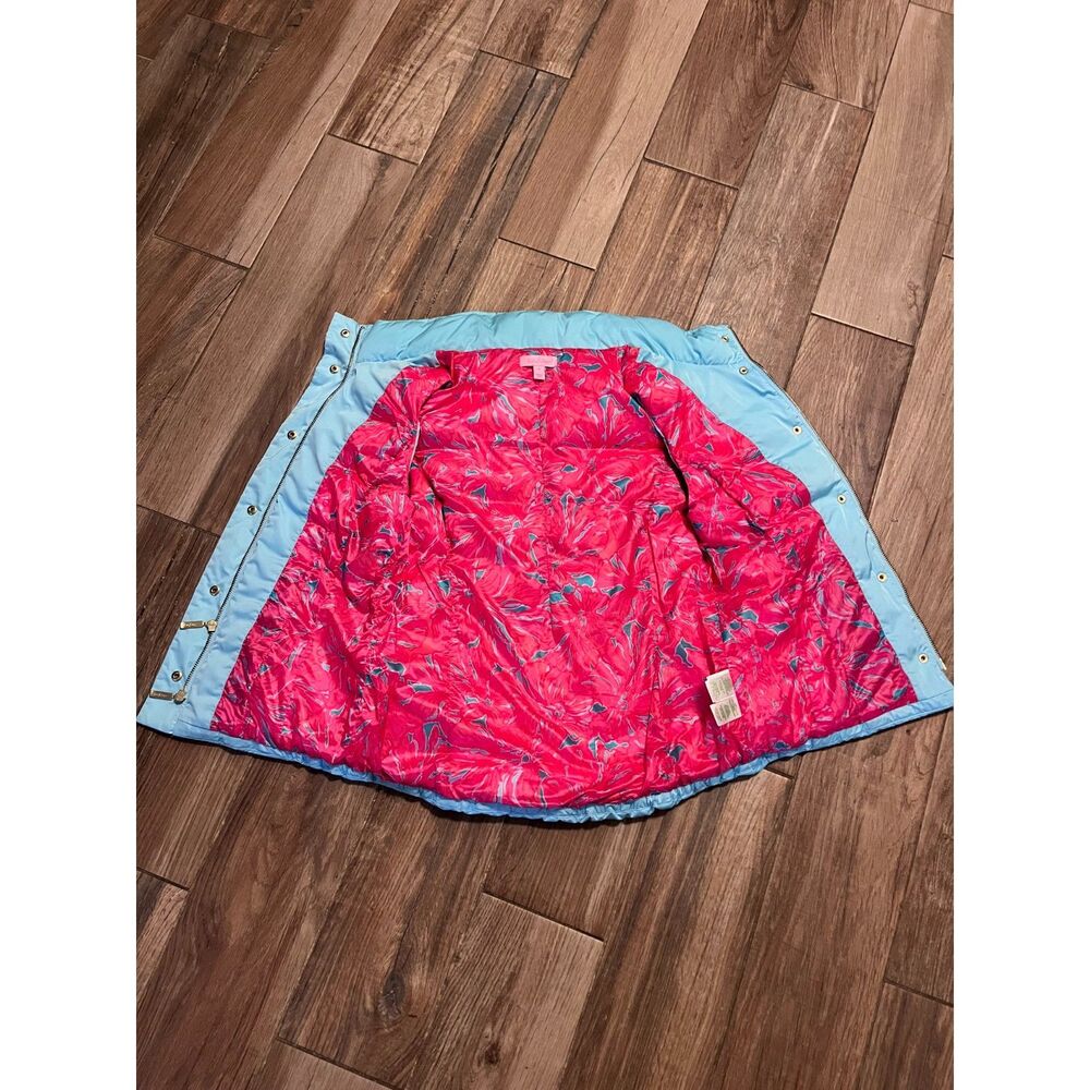 Lilly Pulitzer Women's Light Blue Down Puffer Vest Medium EUC - Picture 3 of 7